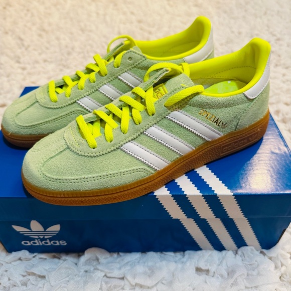 New Adidas Handball Spezial Sneaker Size 6 - Picture 1 of 14